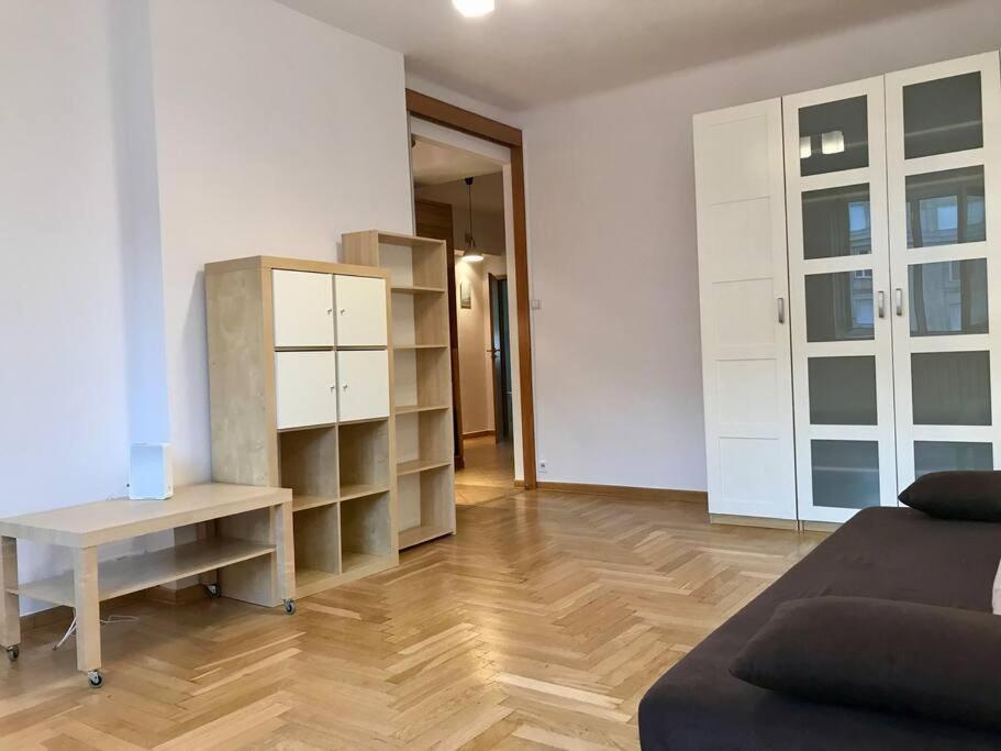 Big Flat, City Center, Warynskiego Apartment Varşovia Exterior foto