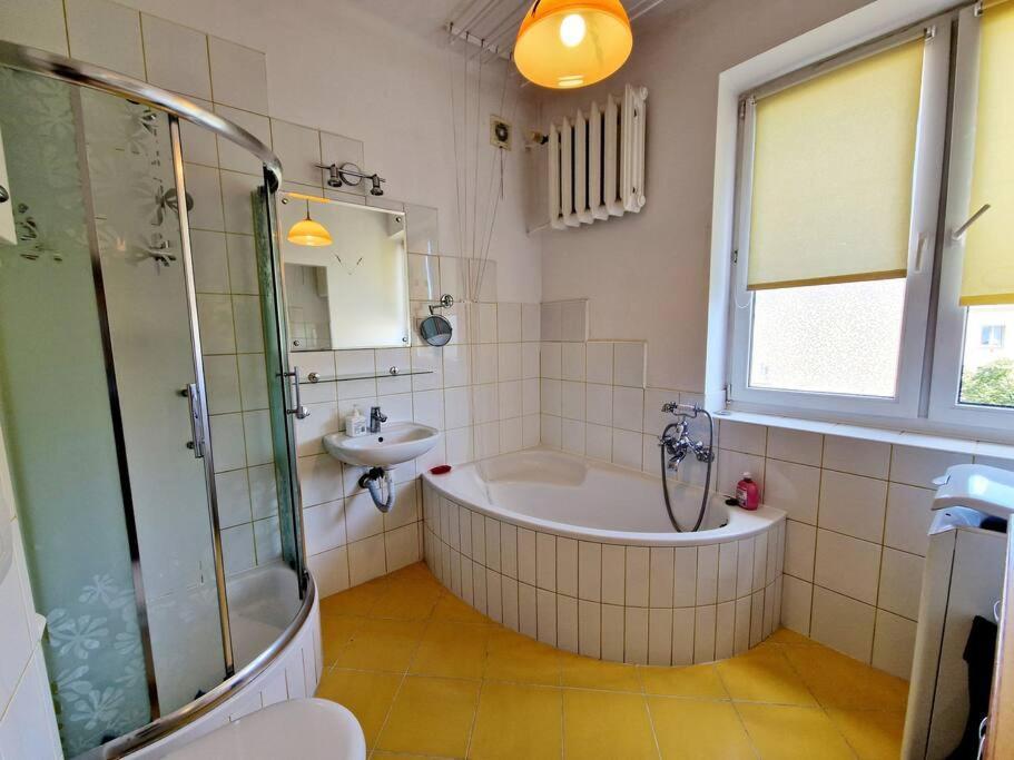 Big Flat, City Center, Warynskiego Apartment Varşovia Exterior foto